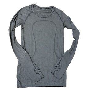 Lululemon Swiftly Tech
Long Sleeve